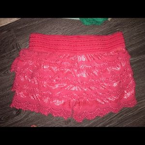 Coral lace short